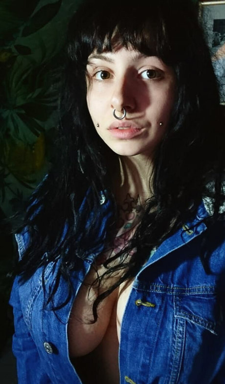 Zainab nice model pic