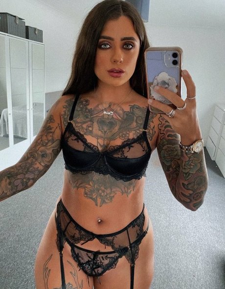 Daisy Darling naked actress gallery