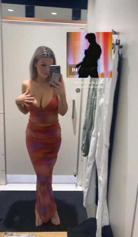 nude pregnant onlyfans adult pic