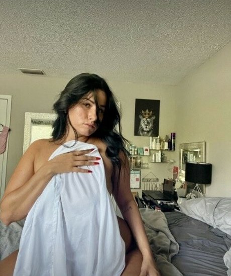 _lovekat model nude img