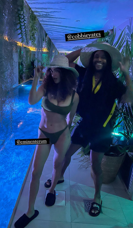 Anna Shaffer star art photos