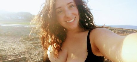 lartdanstoutessesformes nude model photo