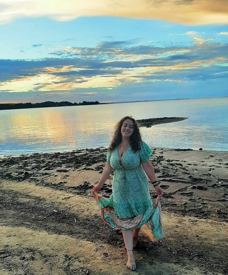 lartdanstoutessesformes naked model pic