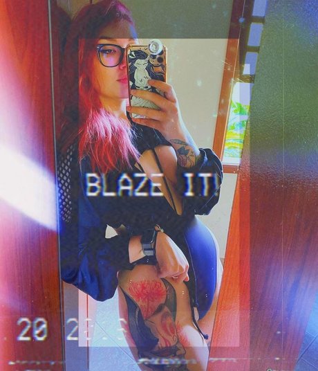 Callmejeh model high quality pic