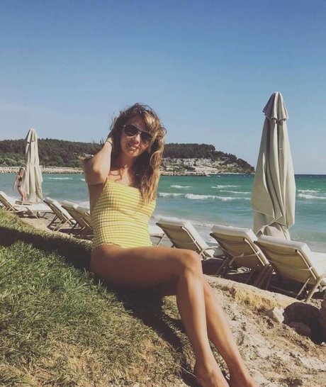 Samia Ghadie nice actress picture