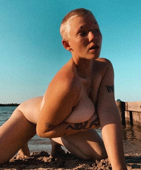 WoahPhinn pornstar best pics