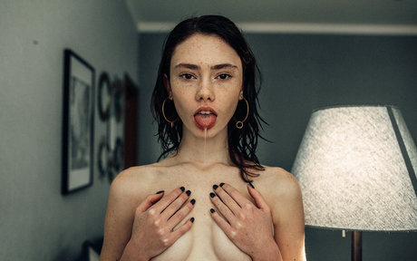 Daria Skrygina art model picture