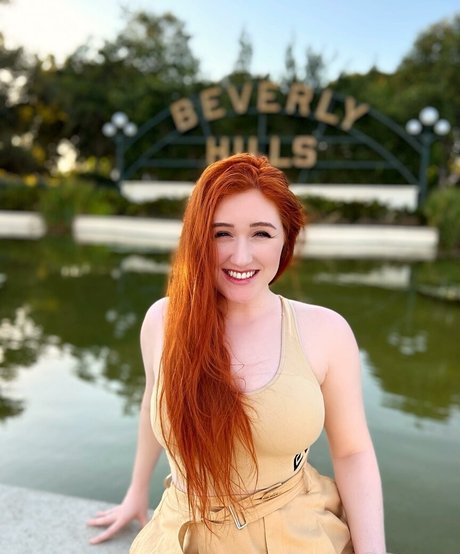 Julia Nilon nude actress pictures