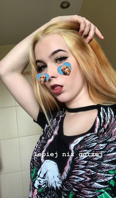 Meghinka pretty star archive