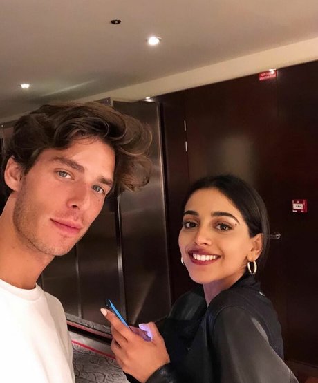 Banita Sandhu star best pic