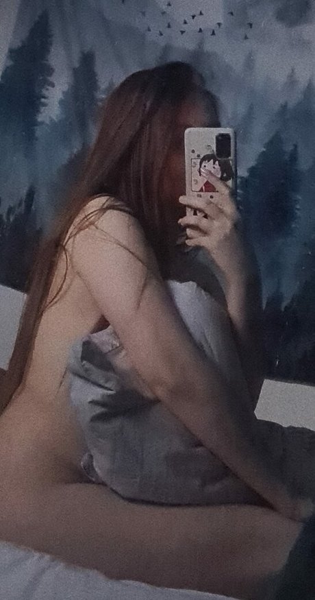 Tinyera model erotic galleries