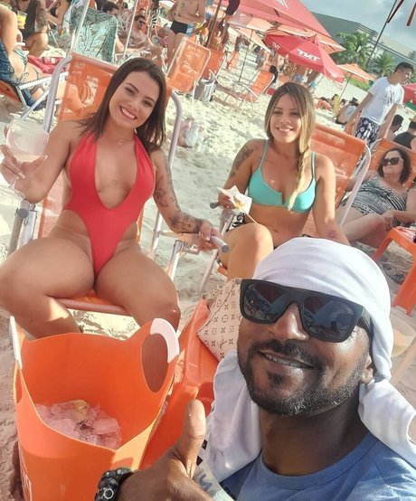 Andressa Oliveira adult model images