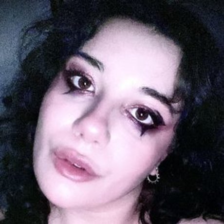 DemonG Bugs adult actress photo