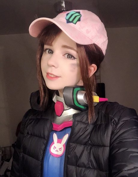 Kawaiitsu sexy actress pictures