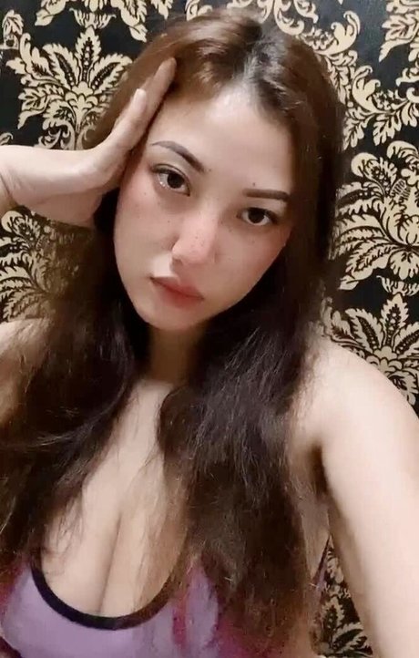 Darlene Adrienne free model images