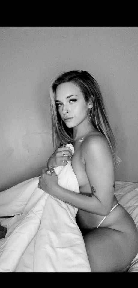 Alissa Maree beautiful model images