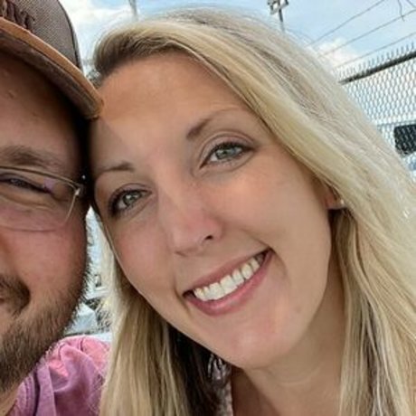 Erika Swingz porn star img