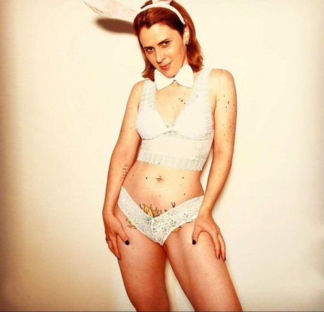 Maura Sodi nude model photo