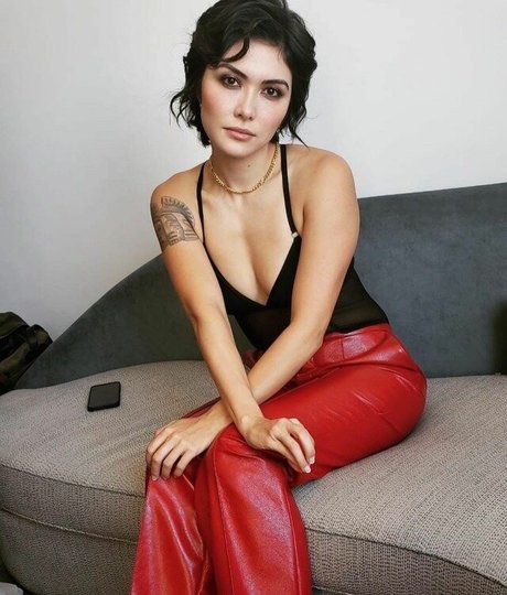 Daniella Pineda pornstar hd galleries