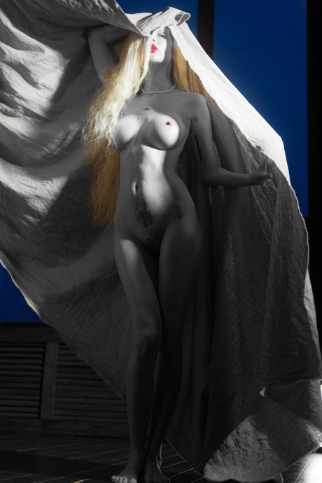 Alisa Liss sexy star img