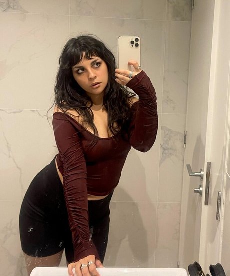 girlultra pretty star pictures