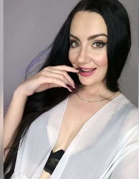 Kate Lullaby model best photos