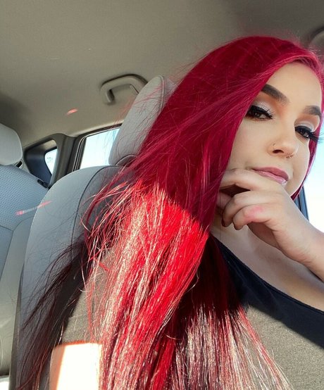 drearoseee star high quality pic