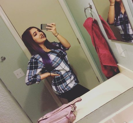 drearoseee porn star pics