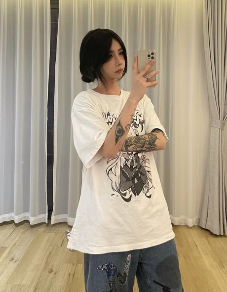 Izayoirui model naked archive