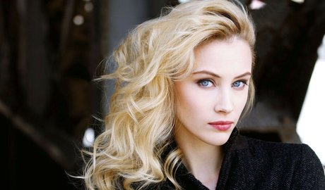 Sarah Gadon star beautiful images