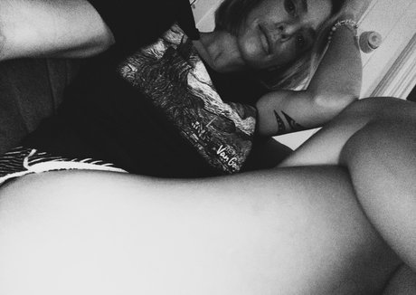 Lyssa Chapman star xxx pic