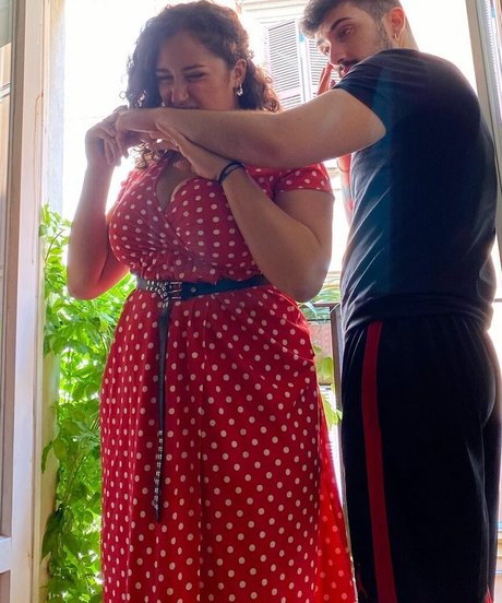 FromRomeToNaples star erotic image