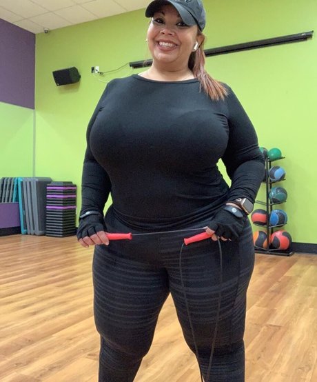 chubby latina onlyfans adult pic