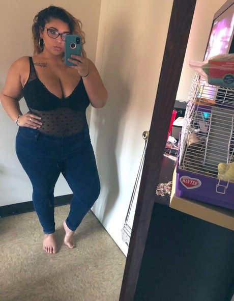 Leishla Gomez model best photo