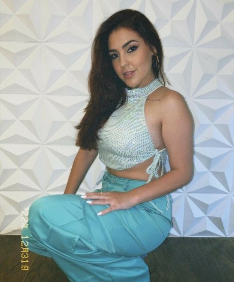 Ana Zimerman adult model pic