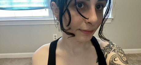 Nymphoeeee top model photos