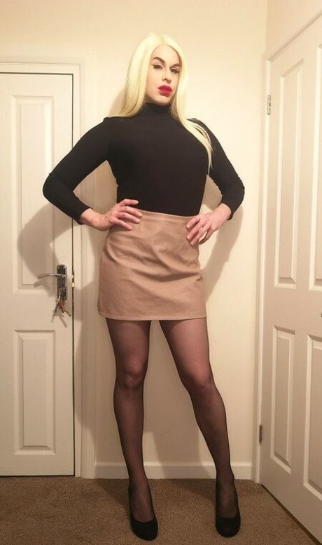 Lianne La Rosa art pornstar photos