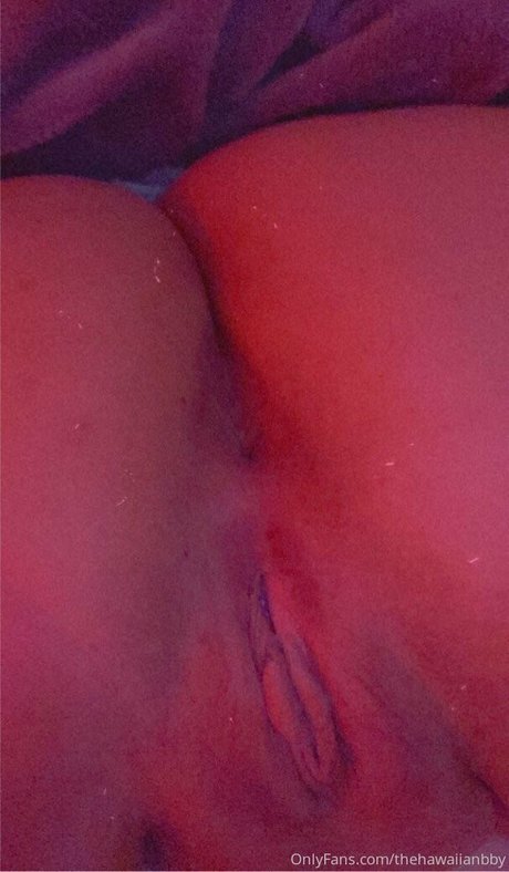 Thehawaiianbby naked pornstar photo