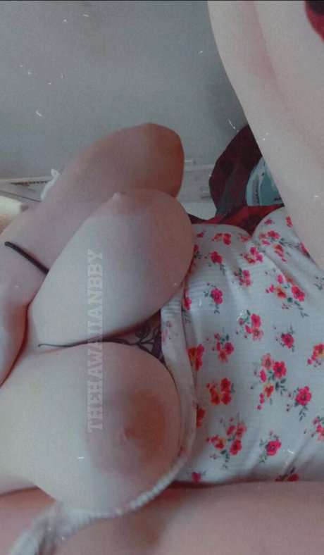 Thehawaiianbby model erotic picture