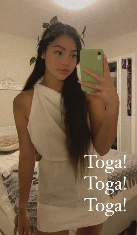 Carly Wong sex star galleries