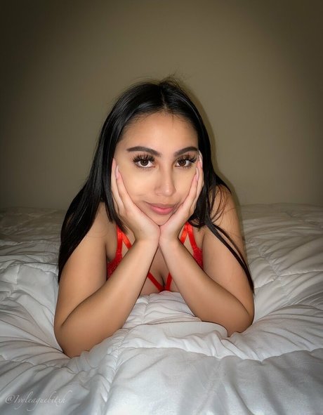 ivyyleaguebitxh model pornographic photos