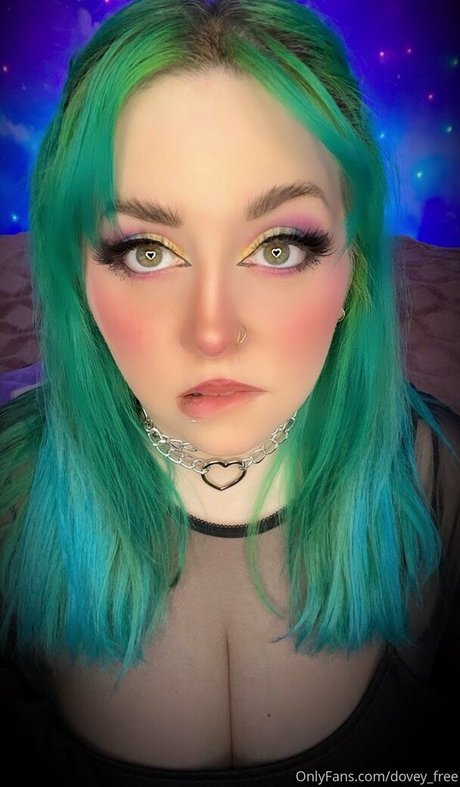 Dovey ASMR exclusive actress pic