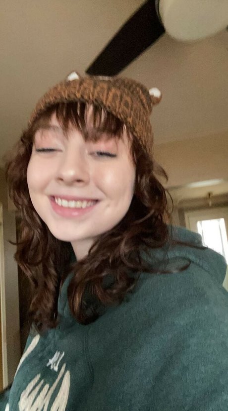 Gulliblecream288 model nude pictures