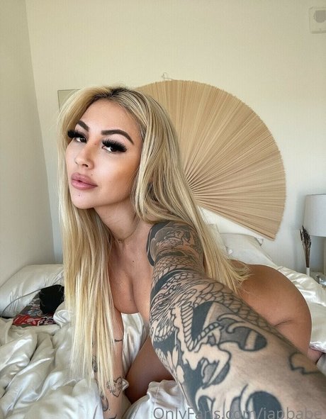 Sarahivxx model xxx images