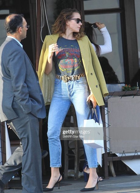 Shantel VanSanten model beautiful gallery