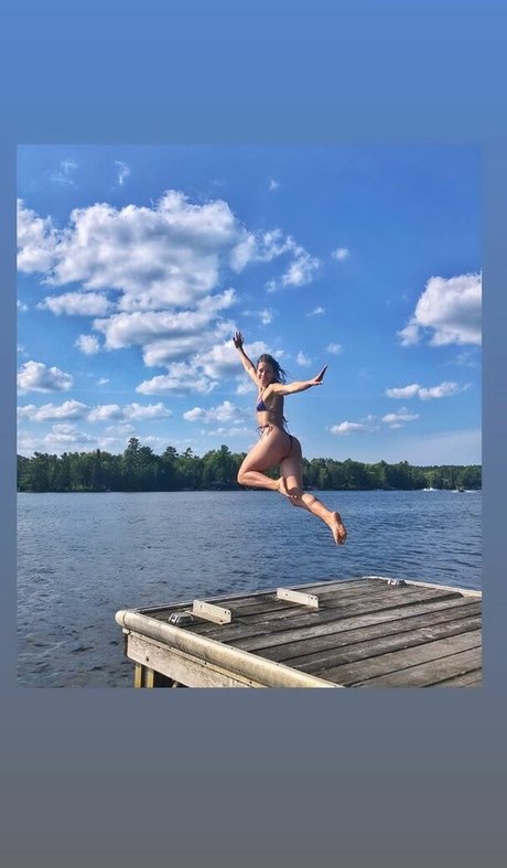 Shantel VanSanten xxx model archive