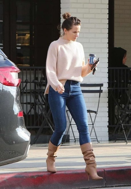 Shantel VanSanten model sexy picture