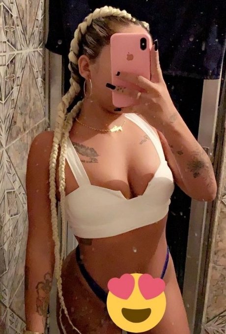 Helen Pales hd pornstar image