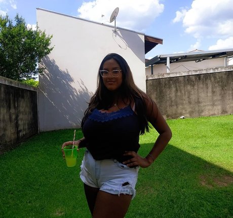 Sofia Mendonca pornographic model pictures