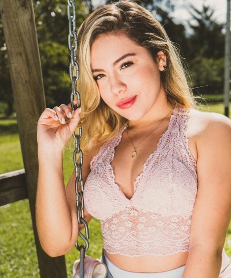 Pauletteartist nudes model galleries